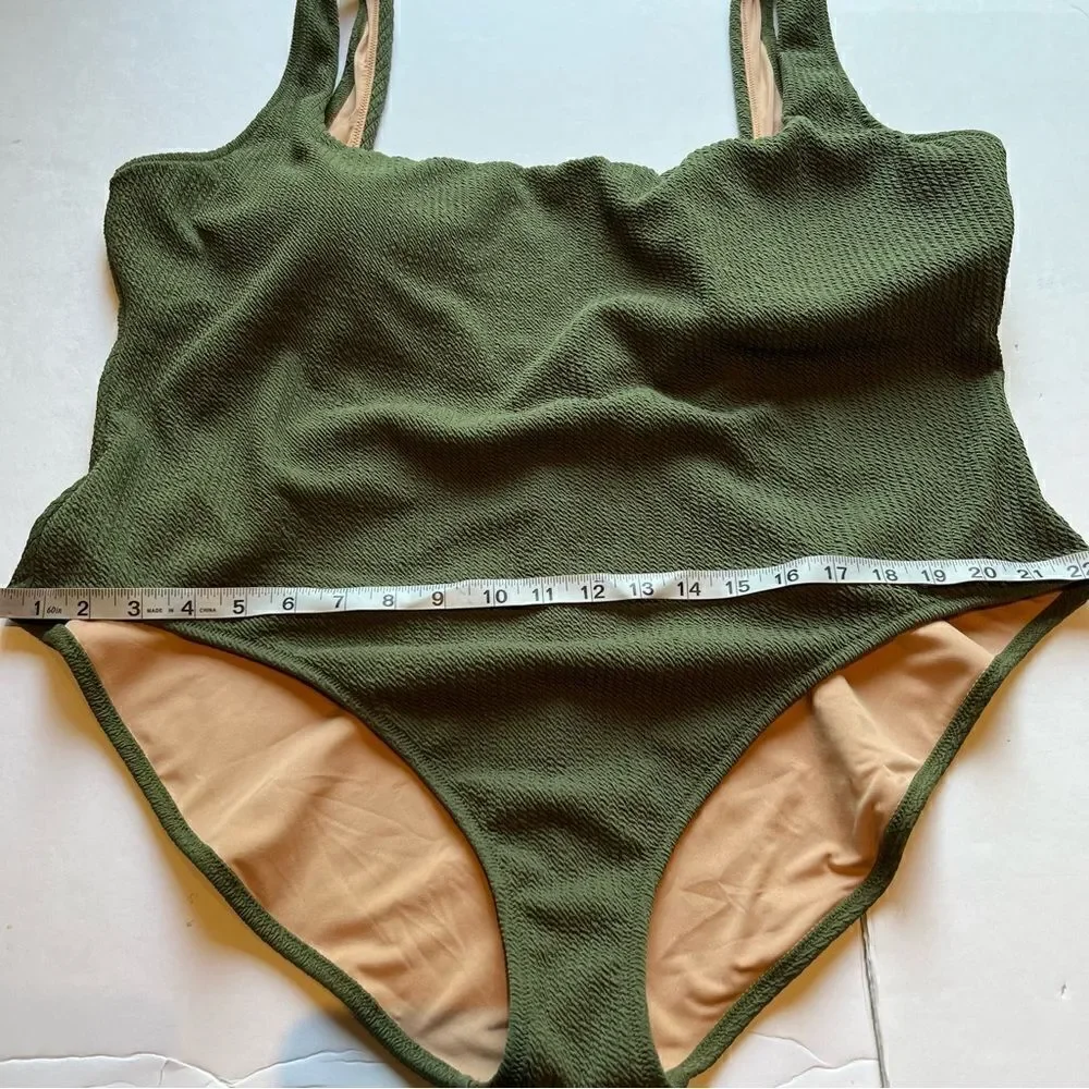Re-imagined by J. Crew Women's One Piece Swim Suit Green Size 24